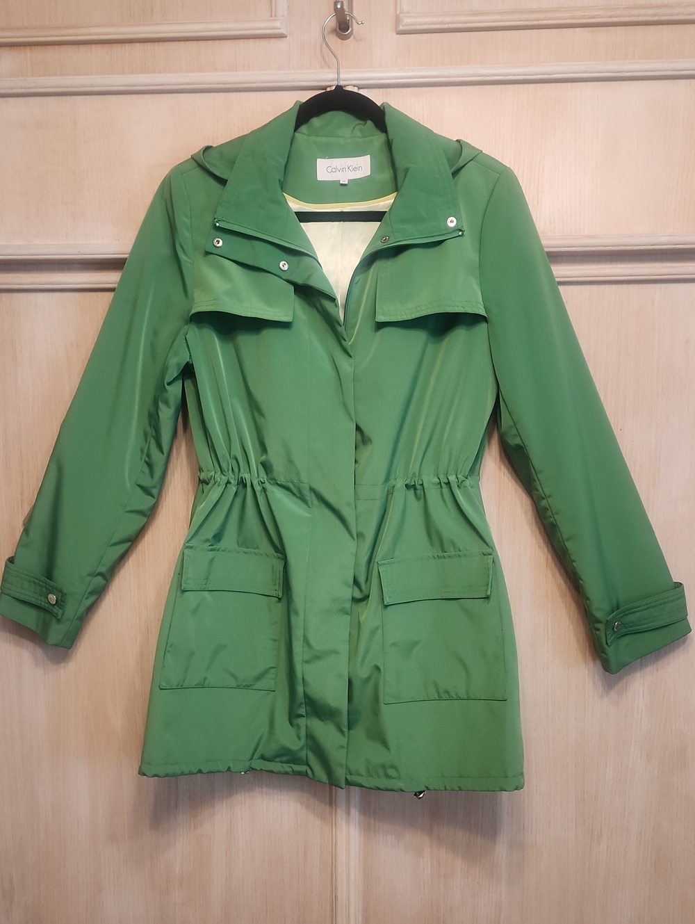 Calvin Klein Bright Green Utility Rain Jacket with Flap Pockets Sz M